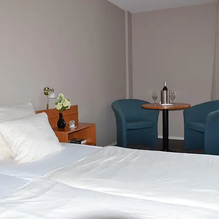 Fletcher - Spaarnwoude Hotel 4*